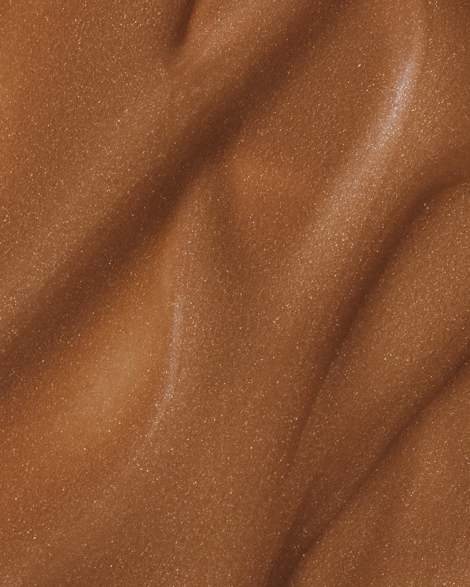 Texture close-up of MÁDARA Organic Skincare dream flower A3515 �swatch demonstrates consistency and finish.