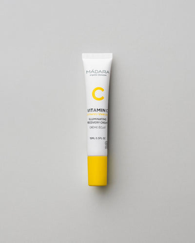 MÁDARA Organic Skincare vitamin c illuminating recovery cream travel size SM3302 15 face cream product photo on plain background.