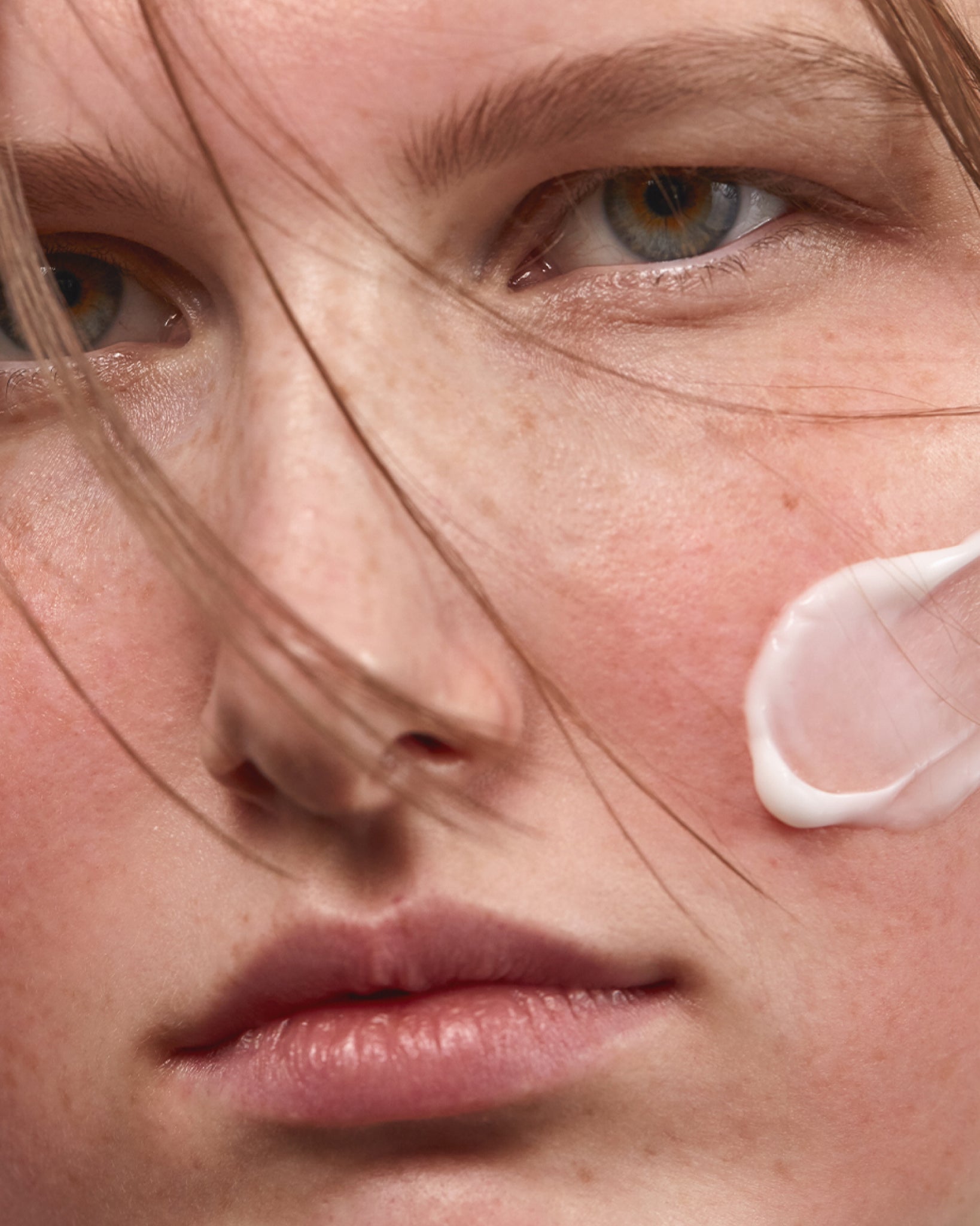 MÁDARA Organic Skincare moisturiser for sensitive skin SM3015 15 product photo on plain background.