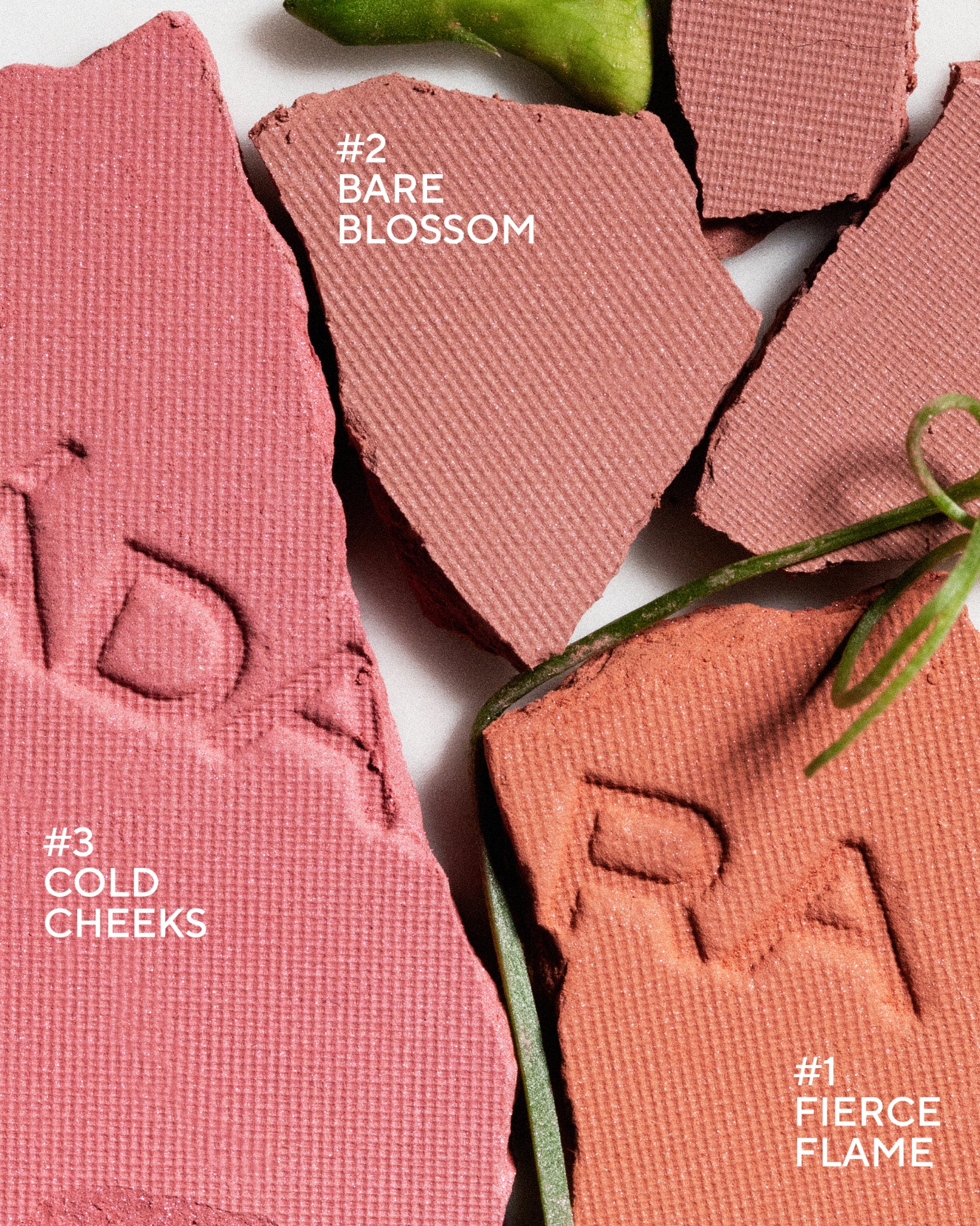 MÁDARA Organic Skincare cheek blusher shades A6821 product photo on plain background.