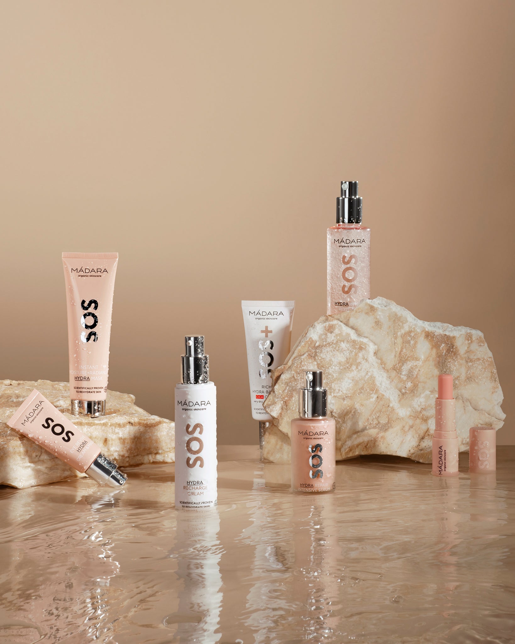 MÁDARA Organic Skincare sos skincare A3025 product photo on plain background.