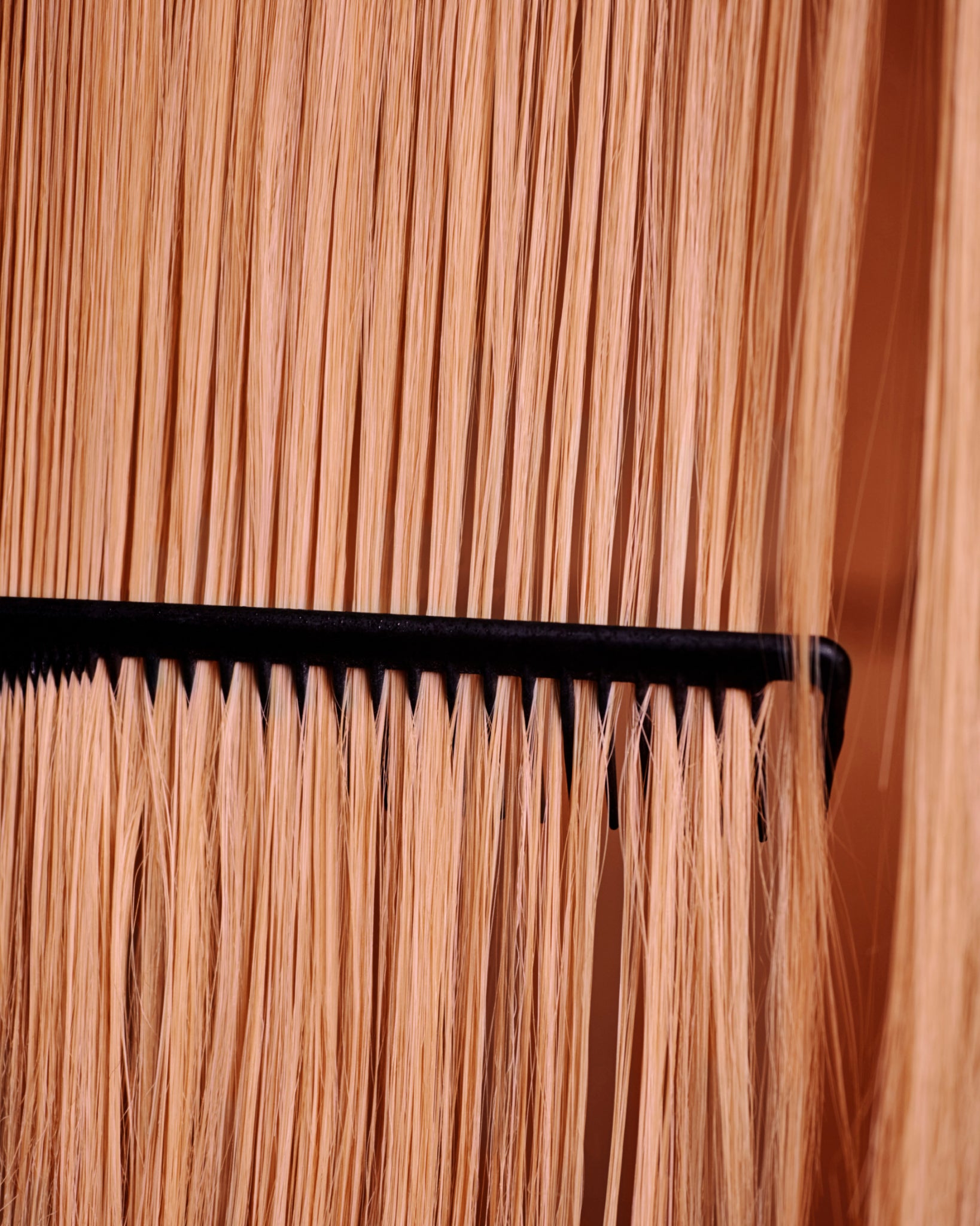 MÁDARA Organic Skincare natural shampoo A4071 shampoo product photo on plain background.